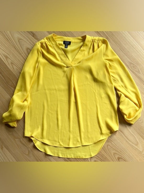 Jones New York Tops - Jones New York Yellow Blouse Size S Relaxed Fit V Neck Lightweight